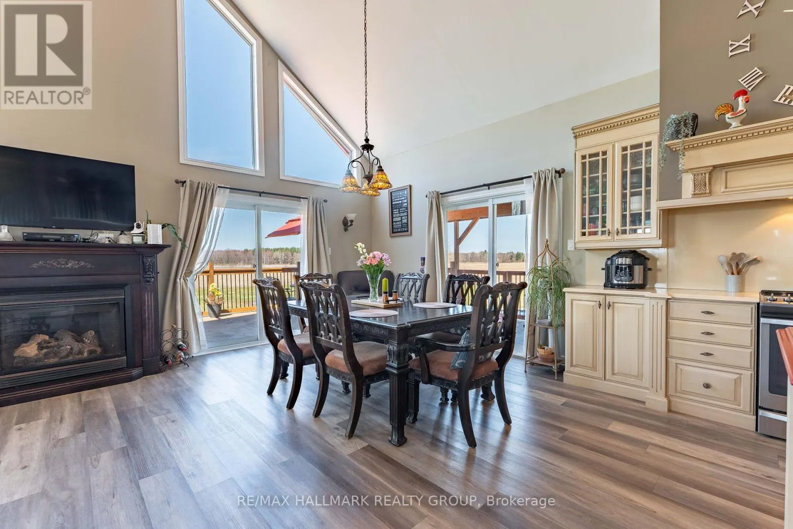 2421 CONCESSION 8 ROAD