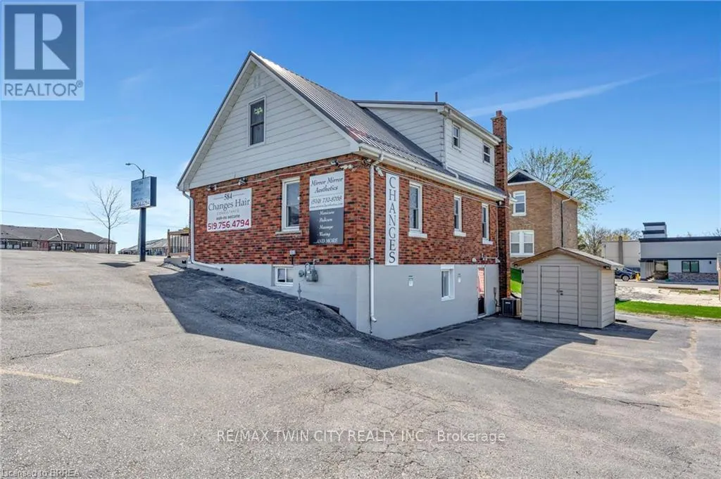 584 COLBORNE STREET