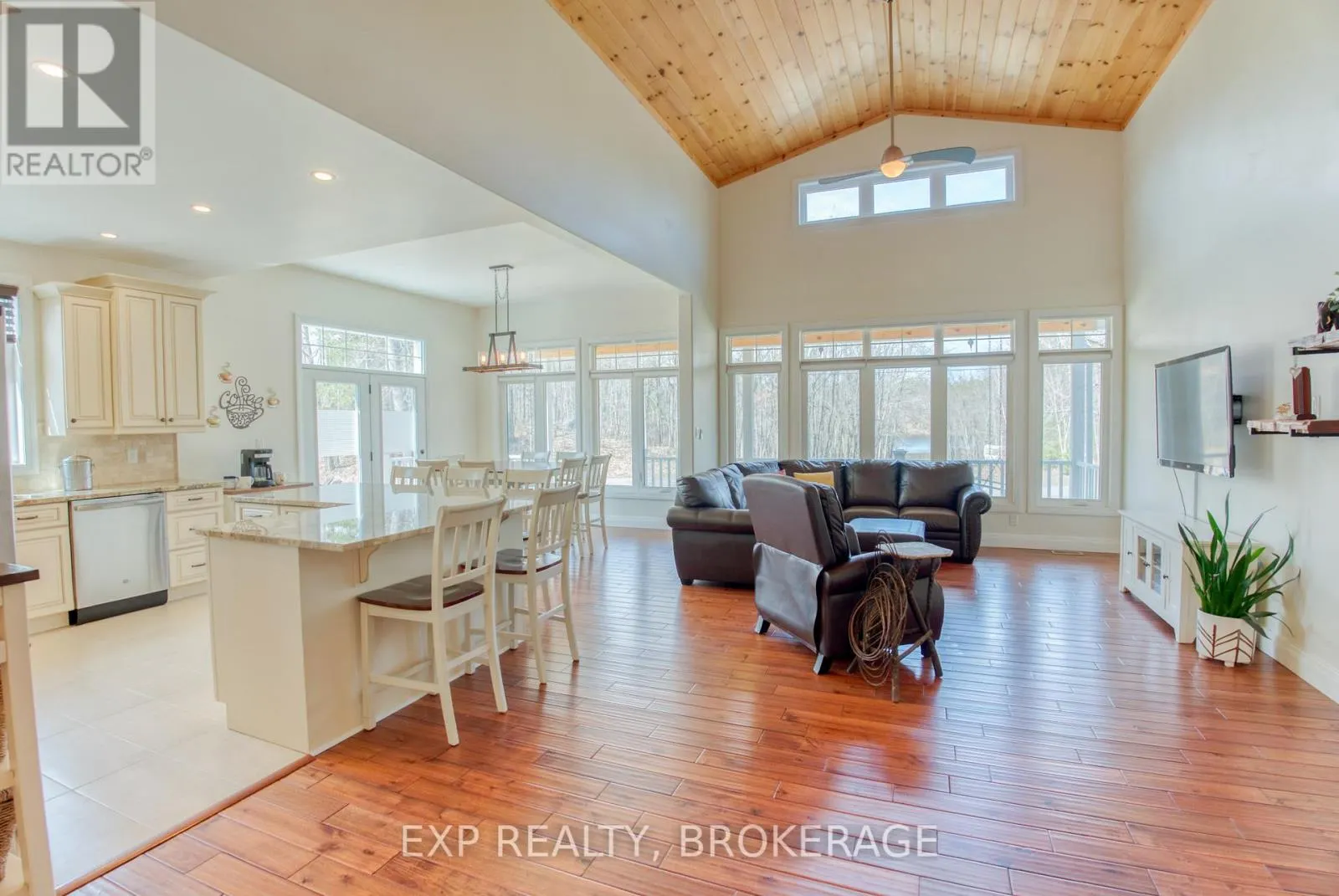 173 CASTLE ROCK LANE