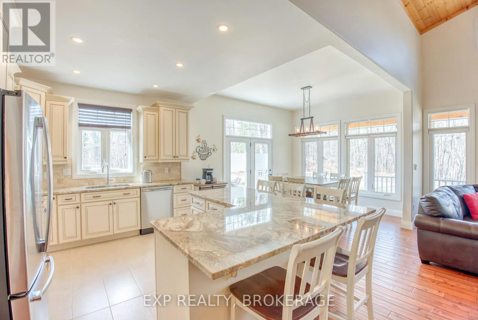 173 CASTLE ROCK LANE