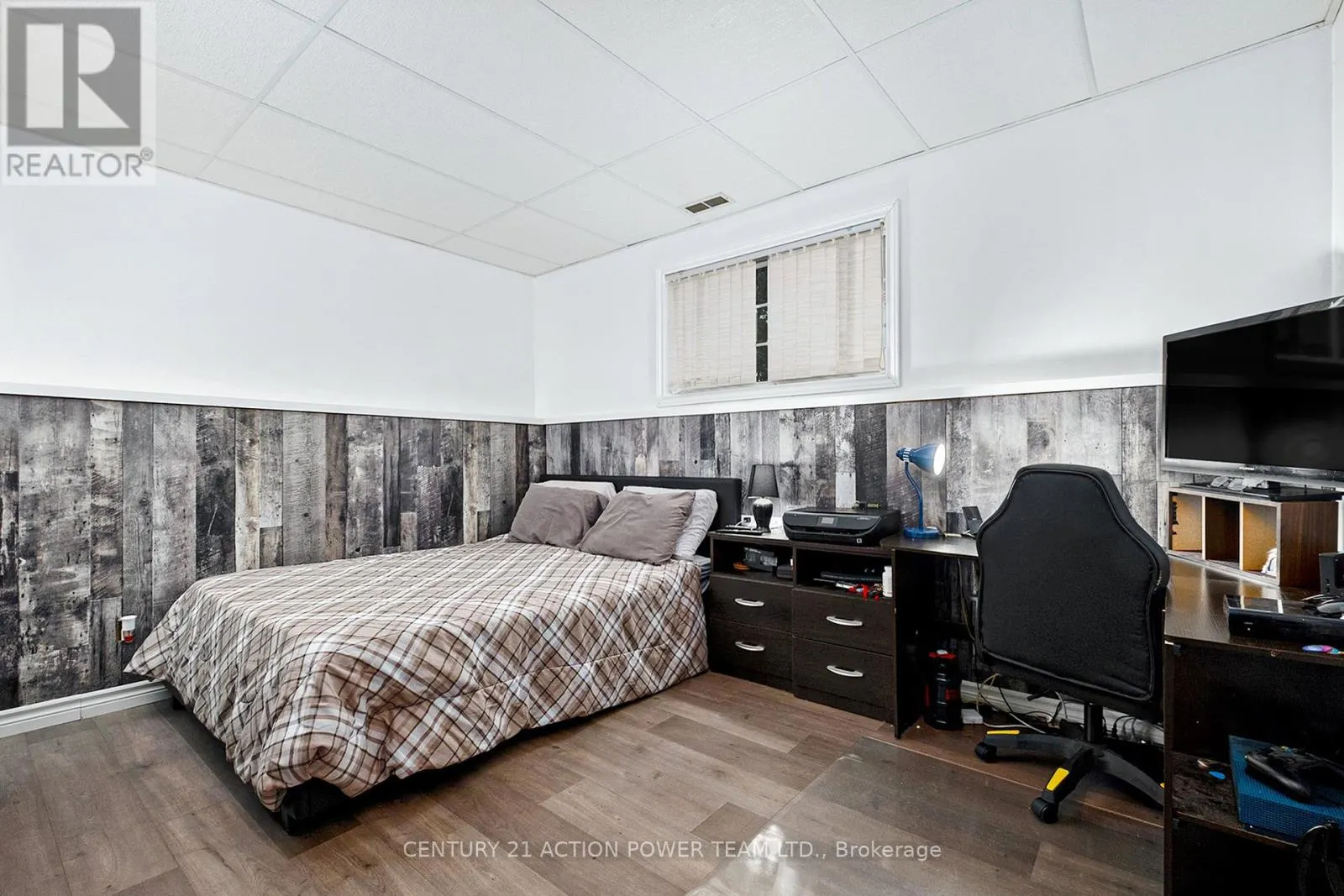 13065 RIVERSIDE DRIVE