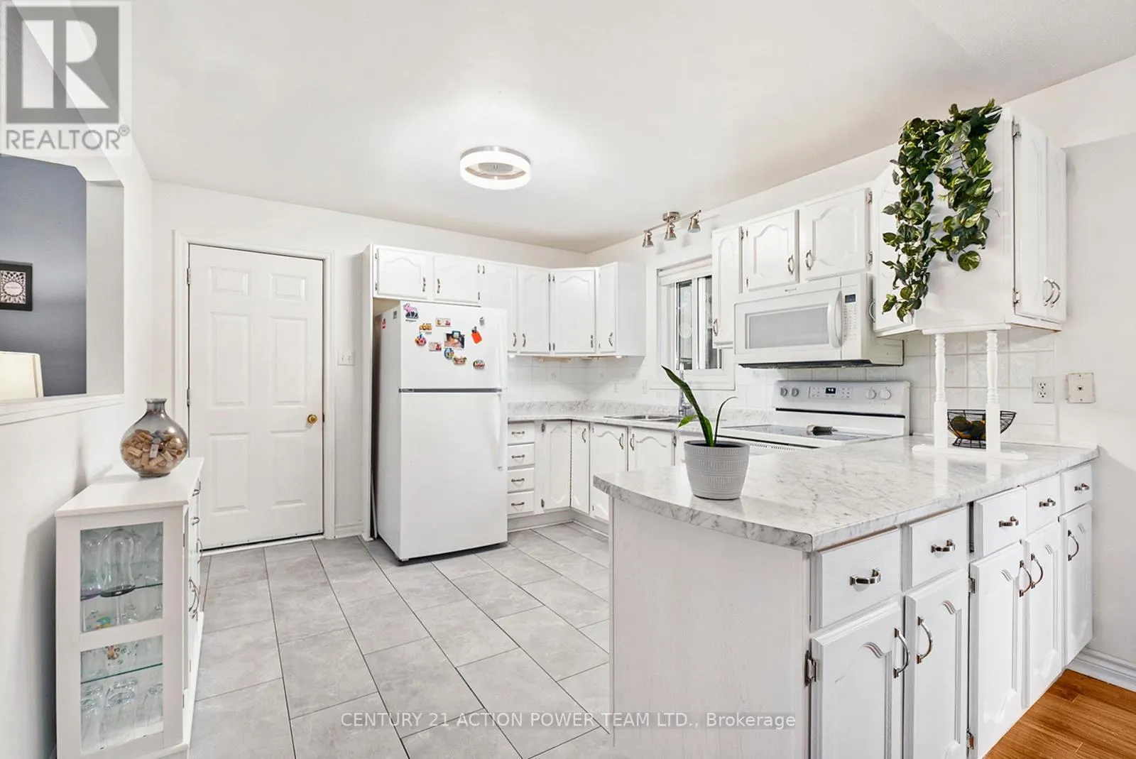 13065 RIVERSIDE DRIVE