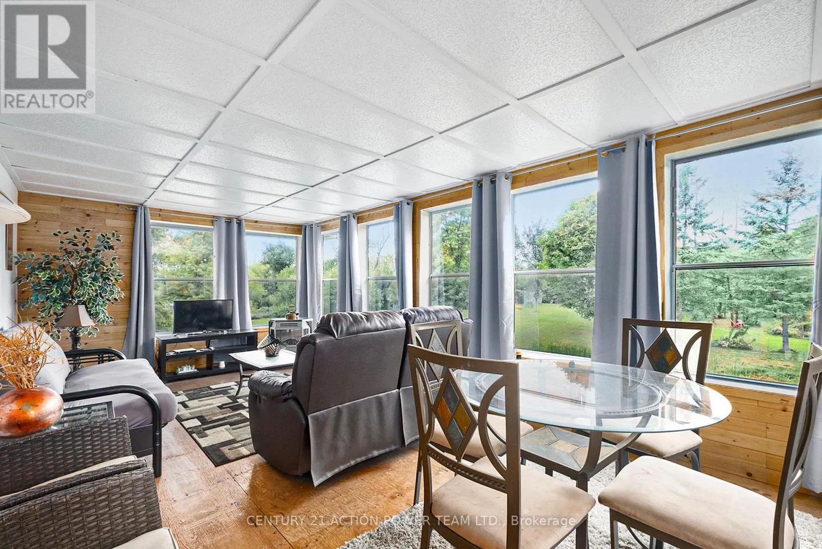 13065 RIVERSIDE DRIVE