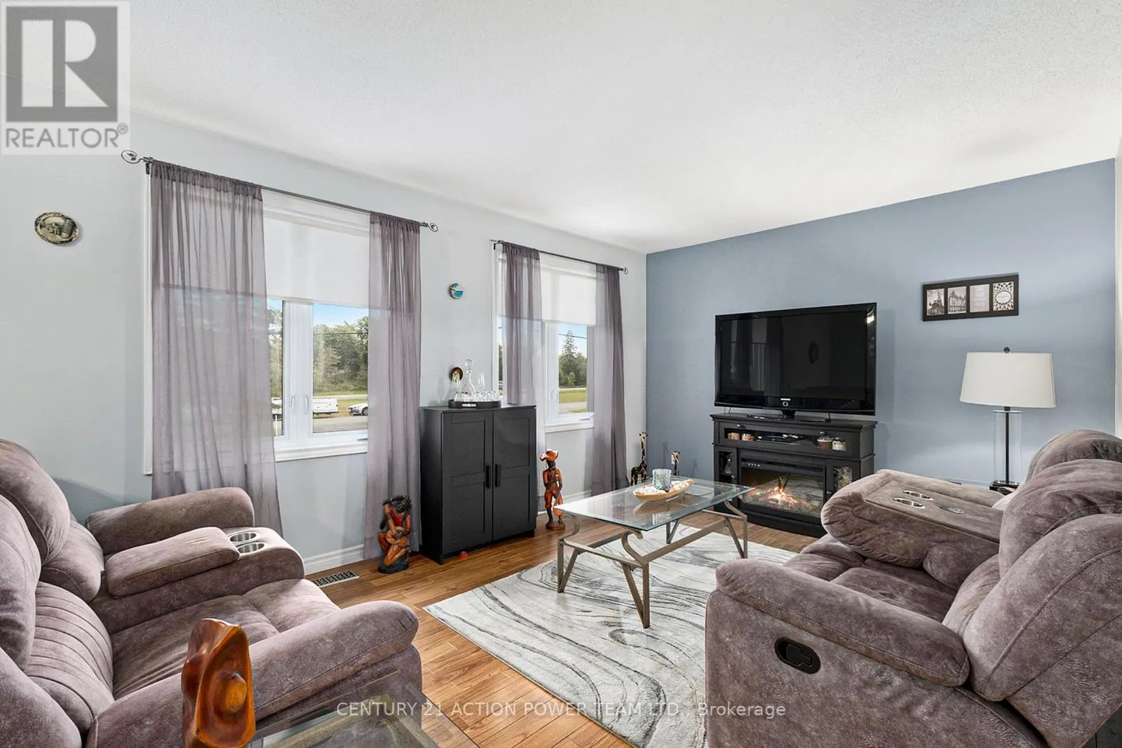13065 RIVERSIDE DRIVE