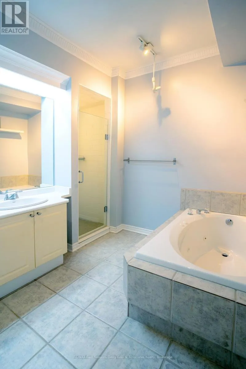 13 - 110 KELLIES WAY, #13