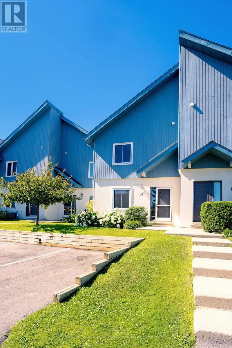 13 - 110 KELLIES WAY, #13