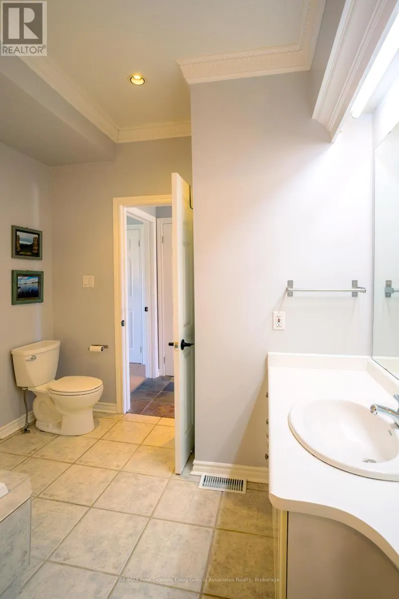 13 - 110 KELLIES WAY, #13