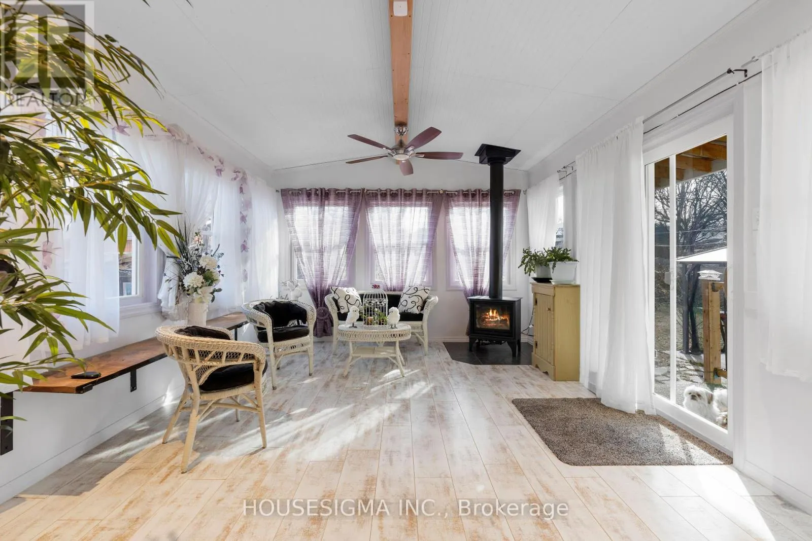 19 DALEWOOD DRIVE