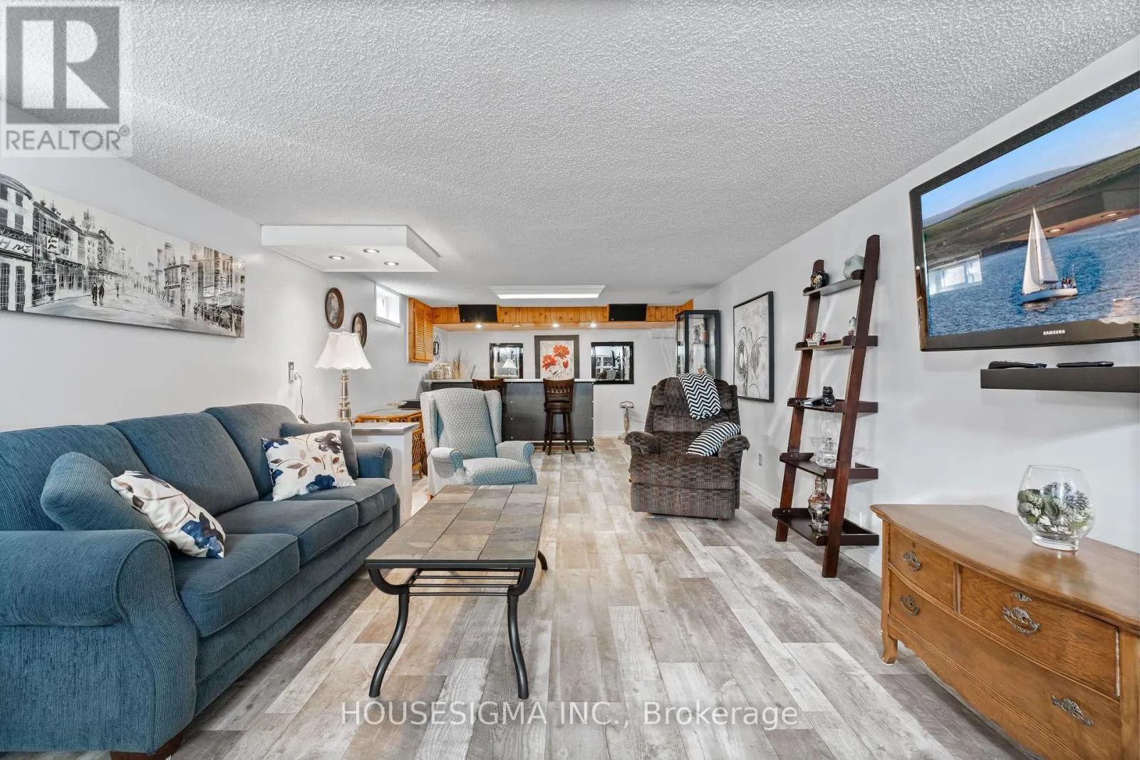 19 DALEWOOD DRIVE