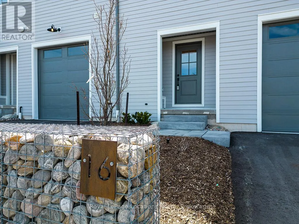 16 - 134 LANDRY LANE, #16