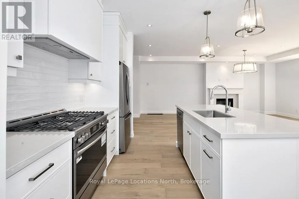 16 - 134 LANDRY LANE, #16