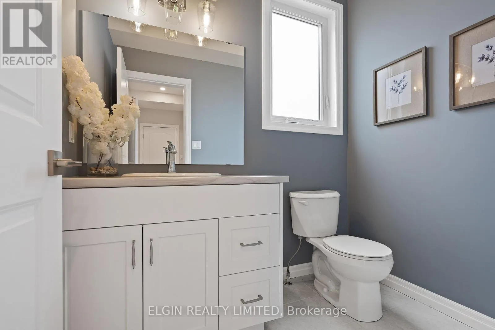 29 HEMLOCK CRESCENT