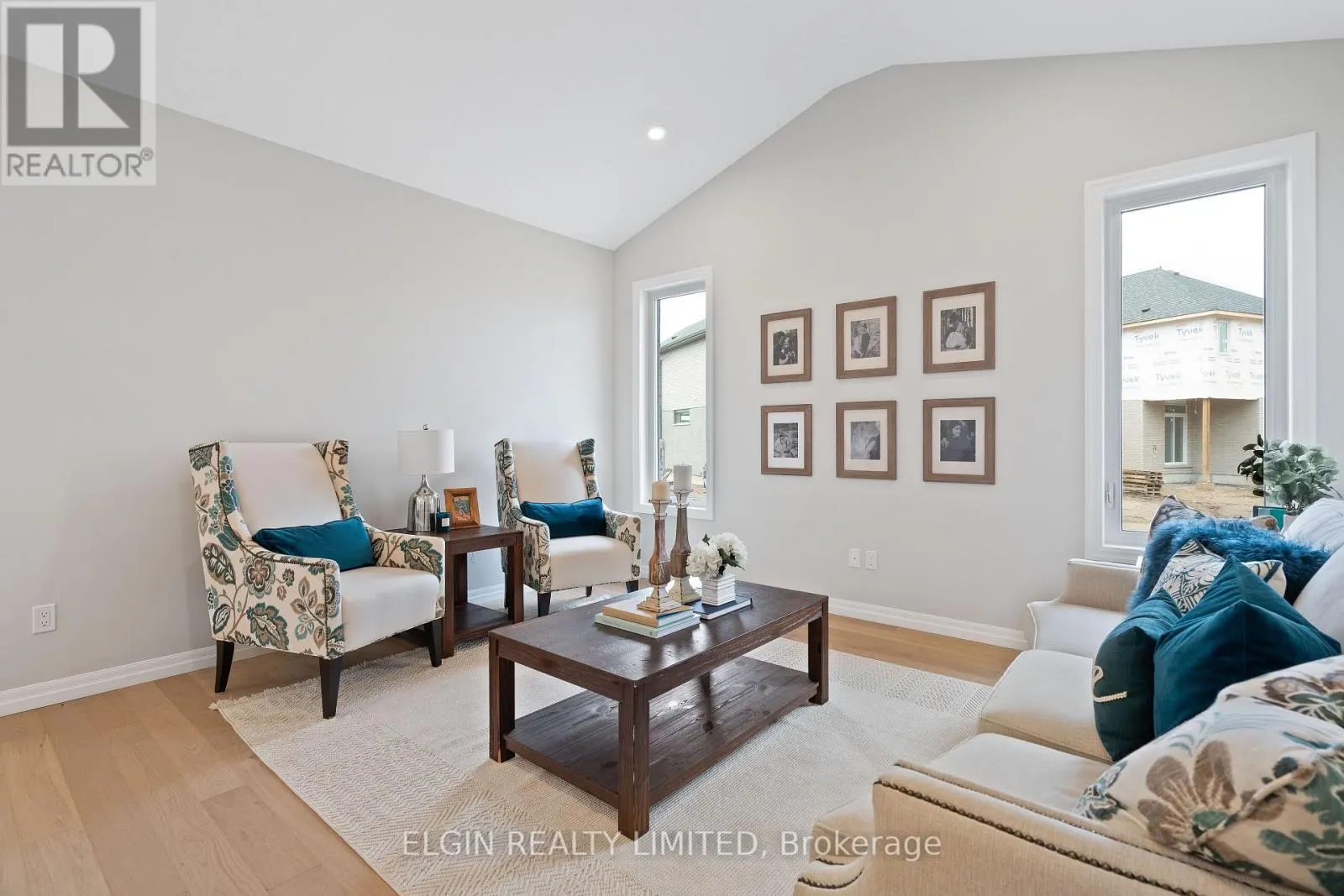 29 HEMLOCK CRESCENT
