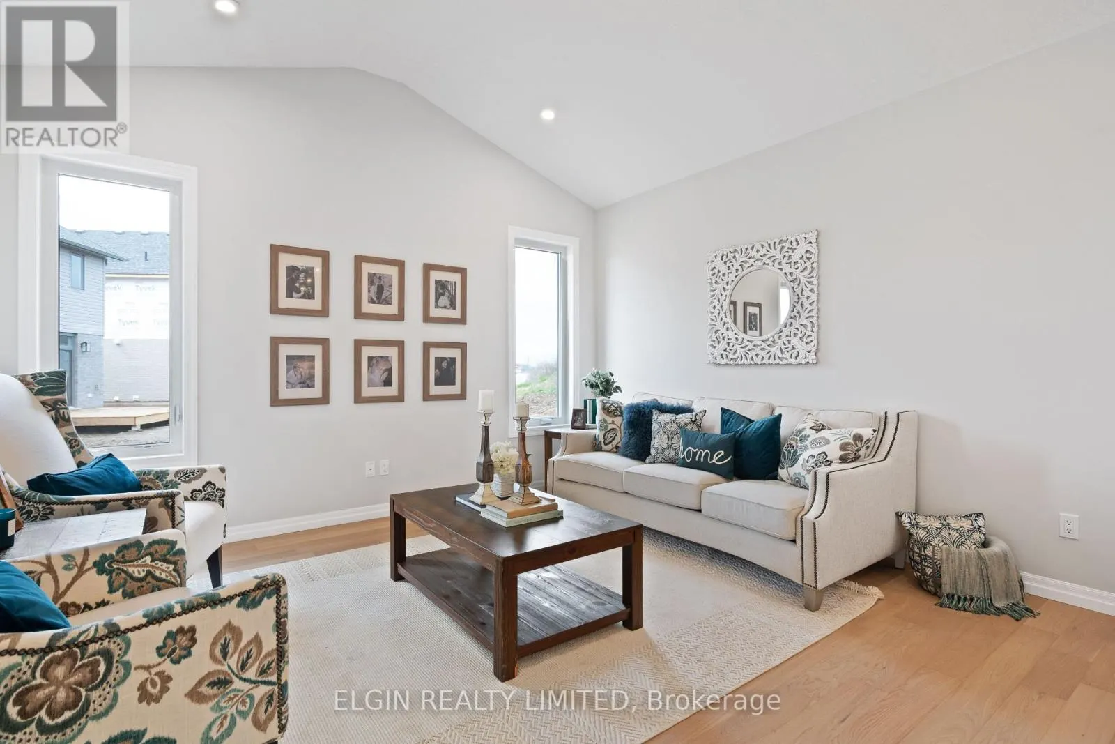29 HEMLOCK CRESCENT