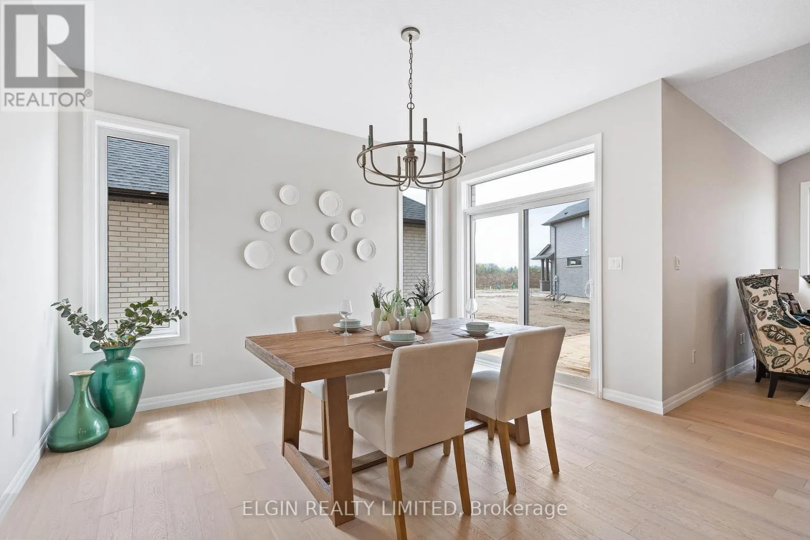 29 HEMLOCK CRESCENT