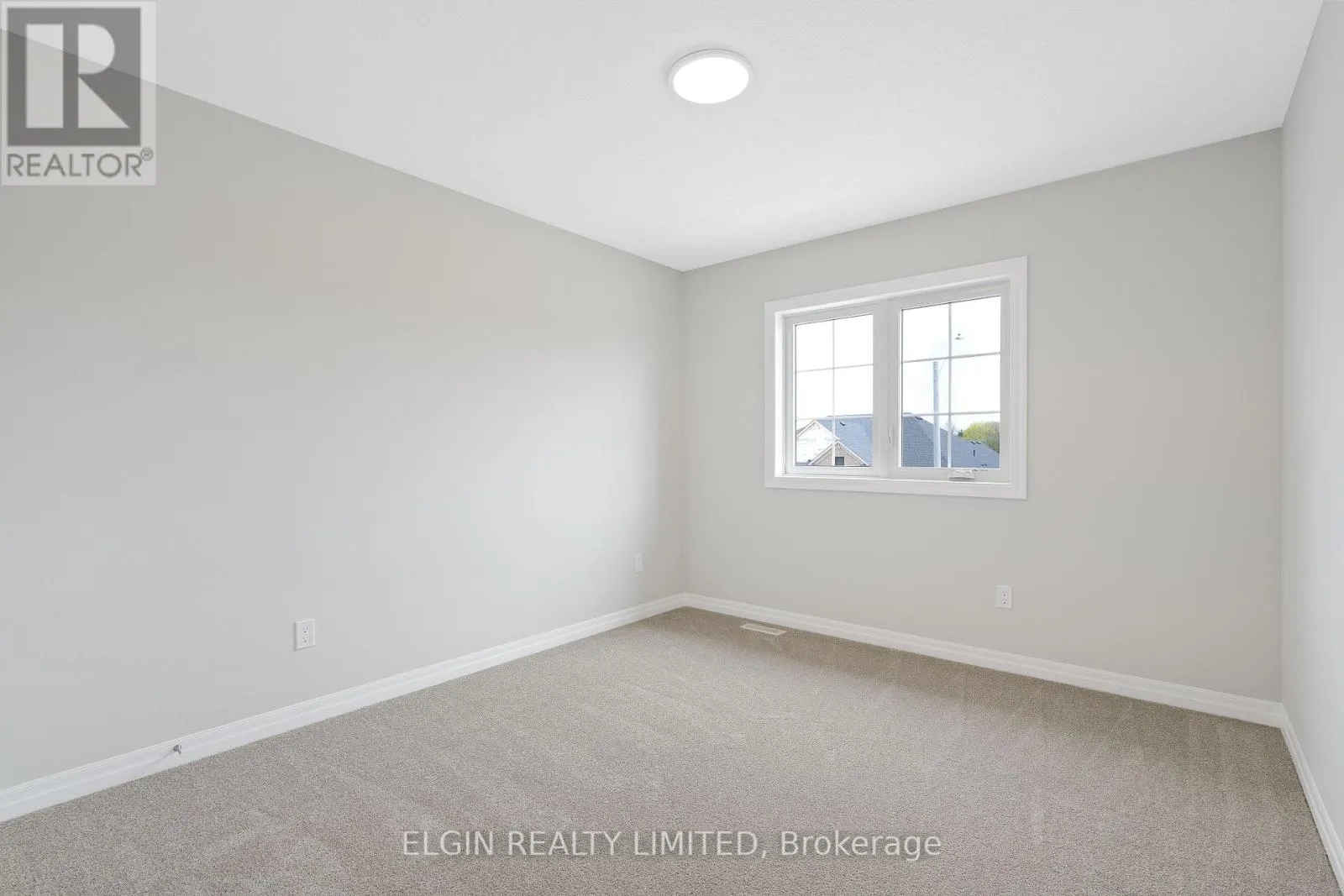 29 HEMLOCK CRESCENT