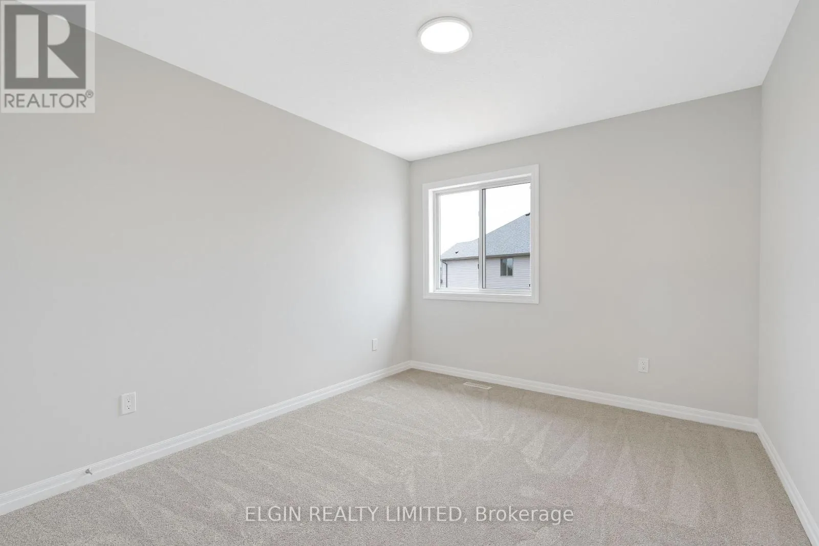 29 HEMLOCK CRESCENT
