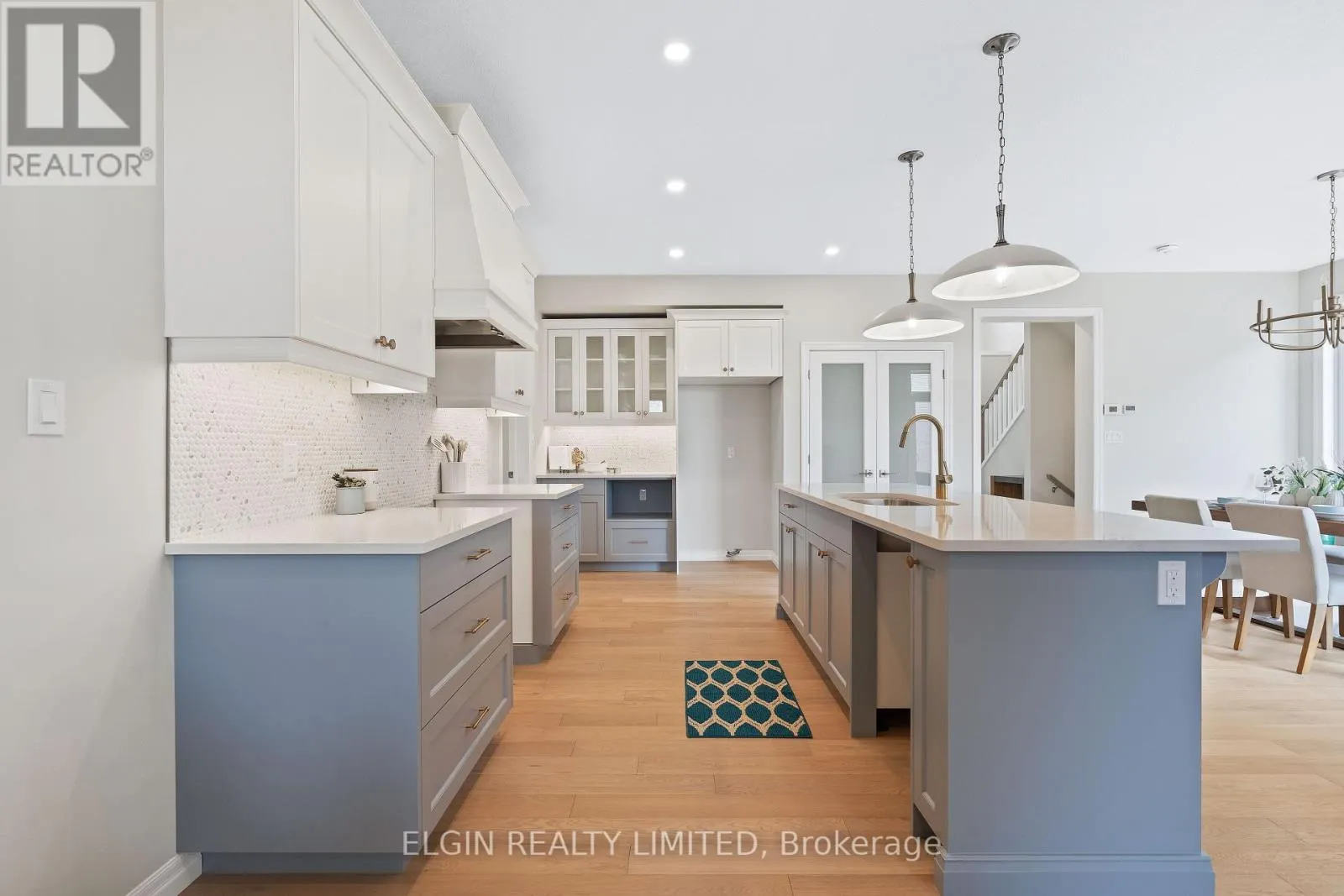 29 HEMLOCK CRESCENT