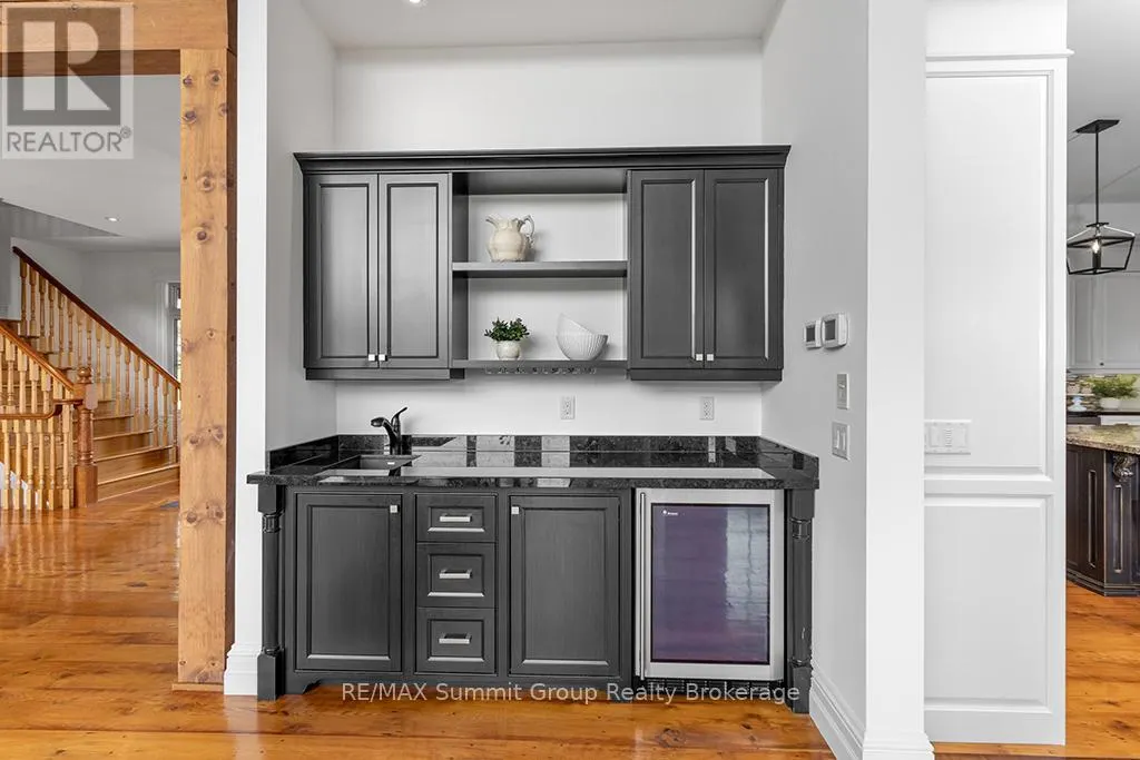 194109 GREY ROAD 13