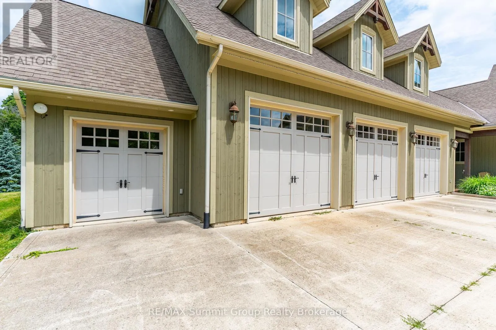 194109 GREY ROAD 13