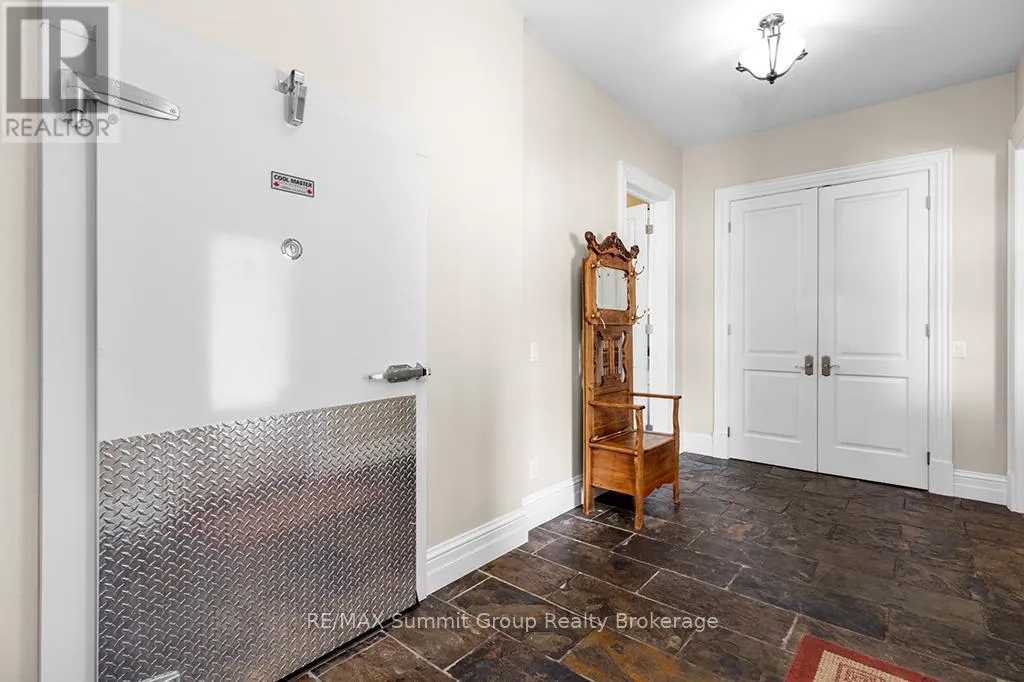 194109 GREY ROAD 13