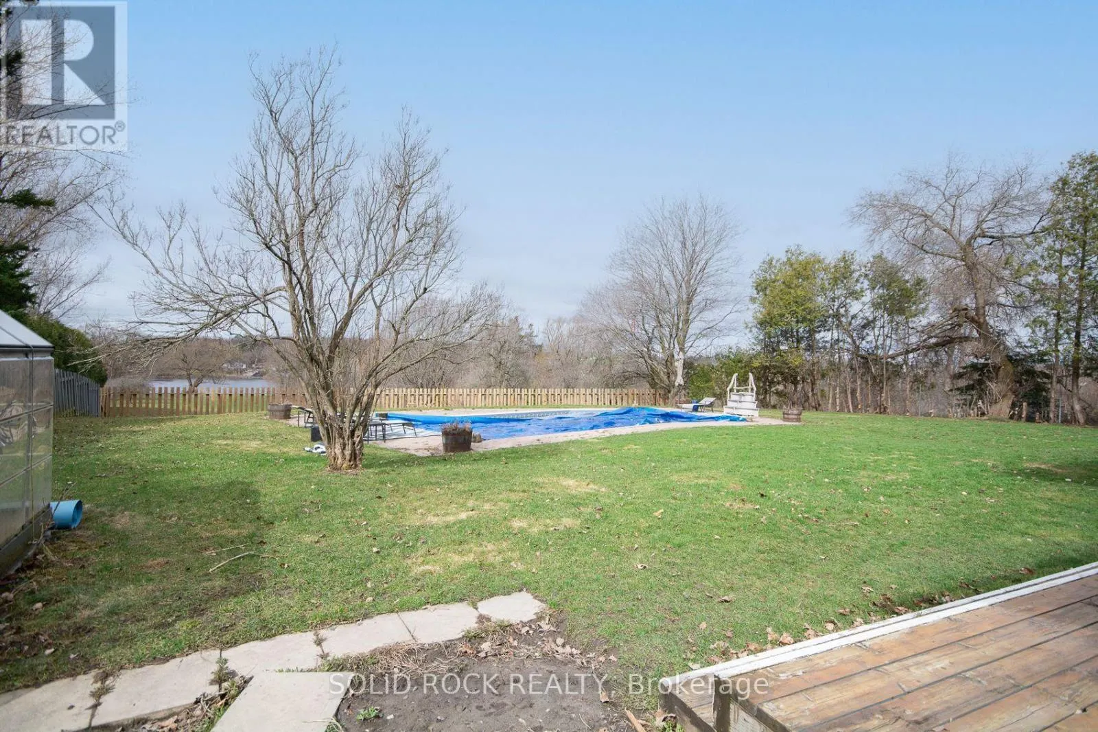 724 RIVER ROAD