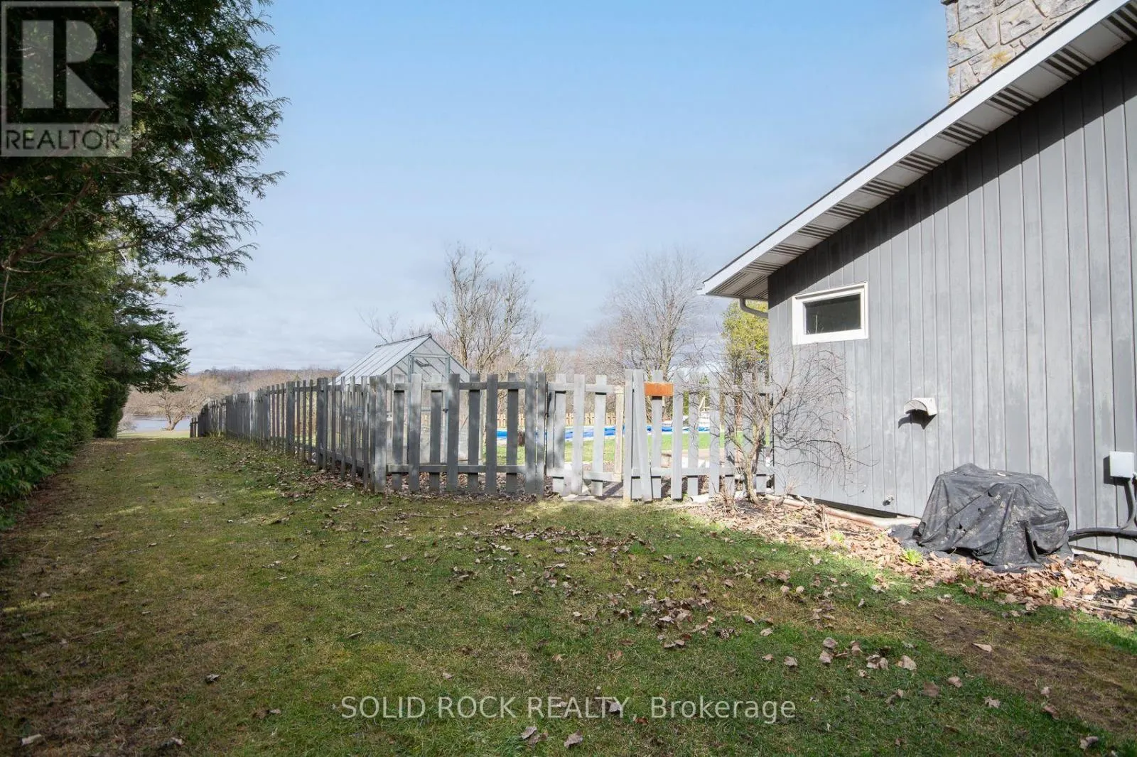 724 RIVER ROAD