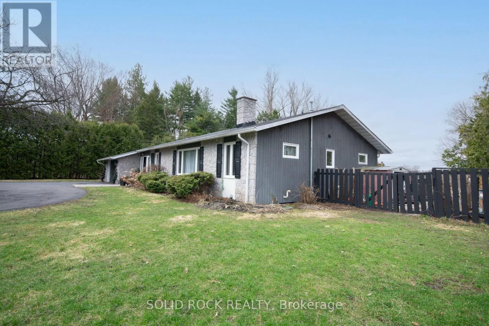 724 RIVER ROAD