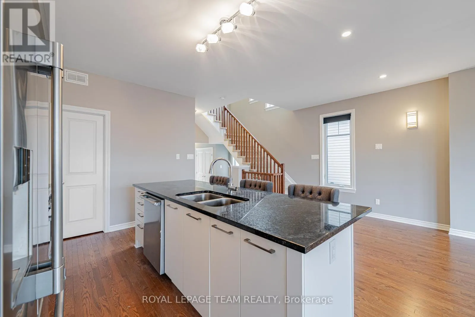 768 CEDAR CREEK DRIVE
