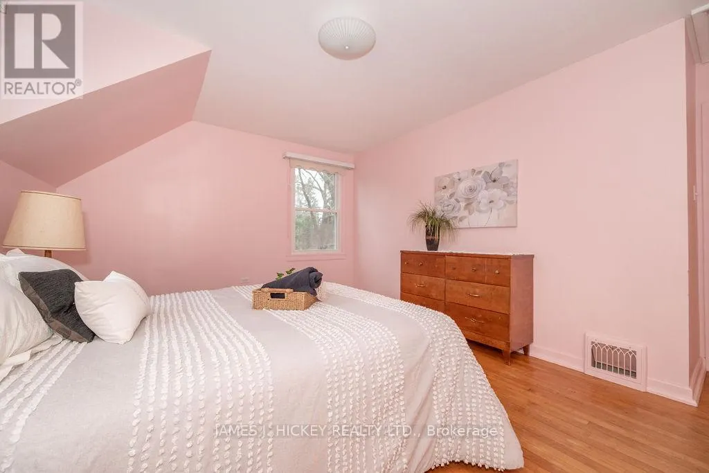 62 PARKDALE AVENUE