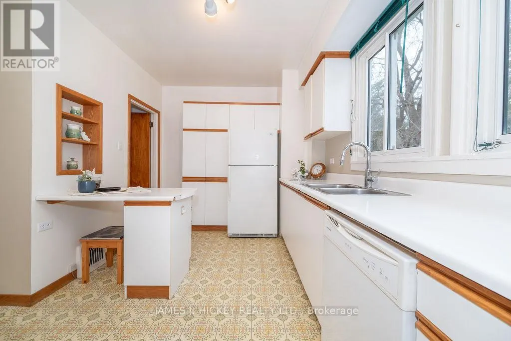 62 PARKDALE AVENUE
