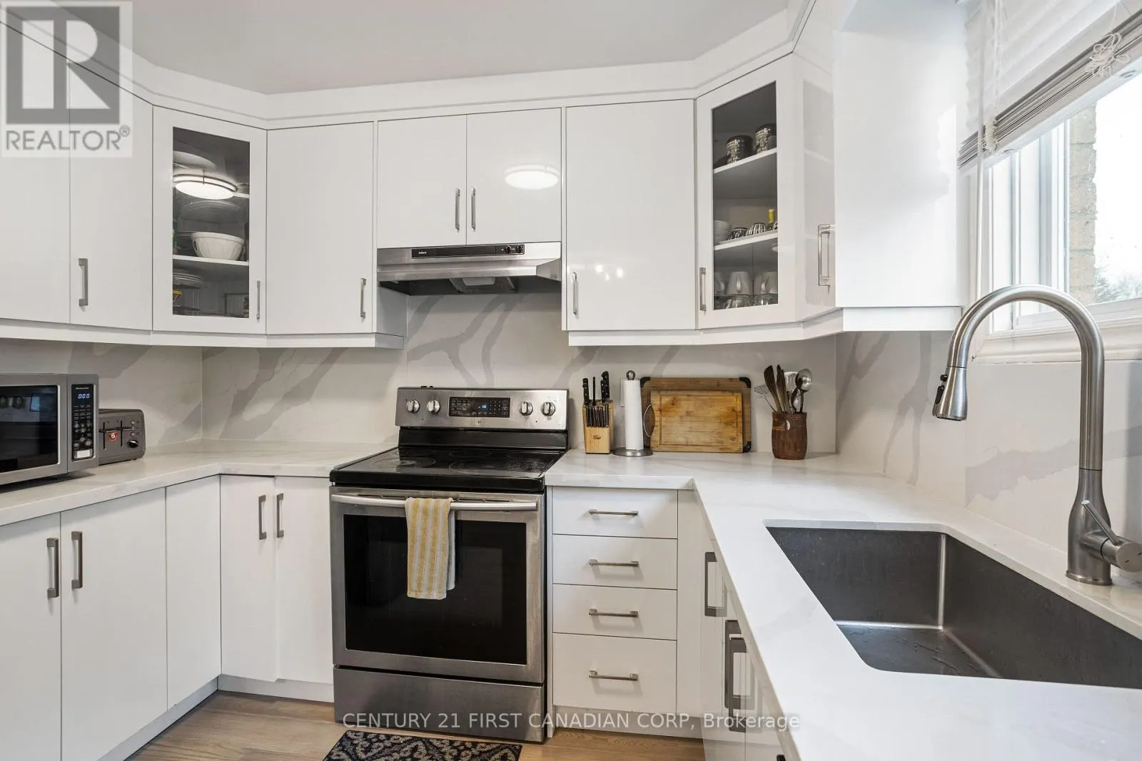 24 - 1855 ALDERSBROOK ROAD, #24