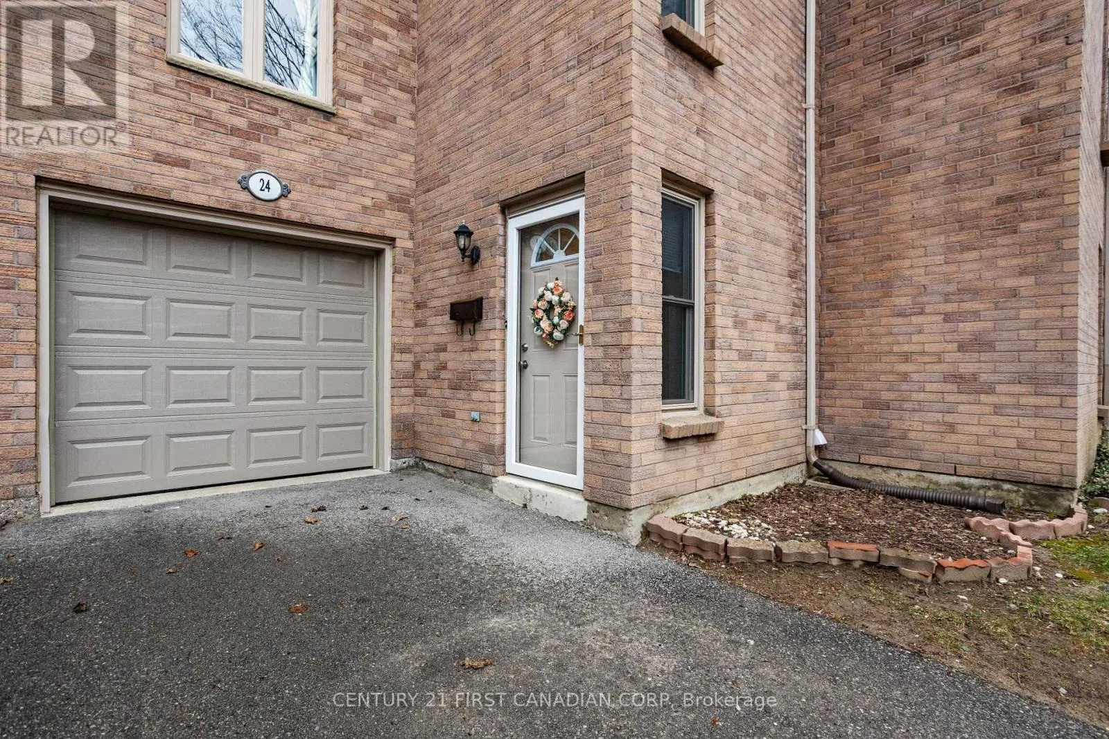24 - 1855 ALDERSBROOK ROAD, #24