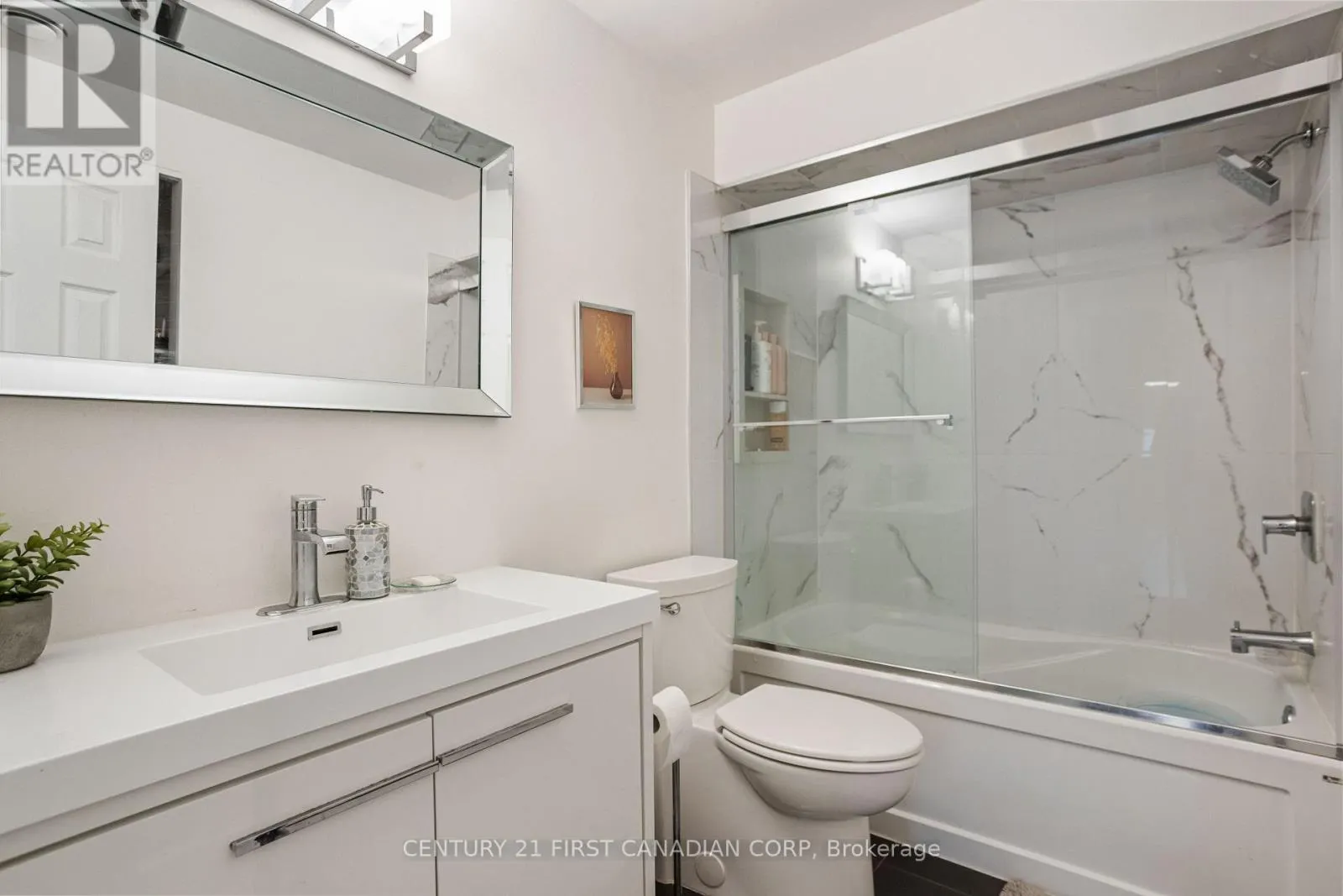24 - 1855 ALDERSBROOK ROAD, #24