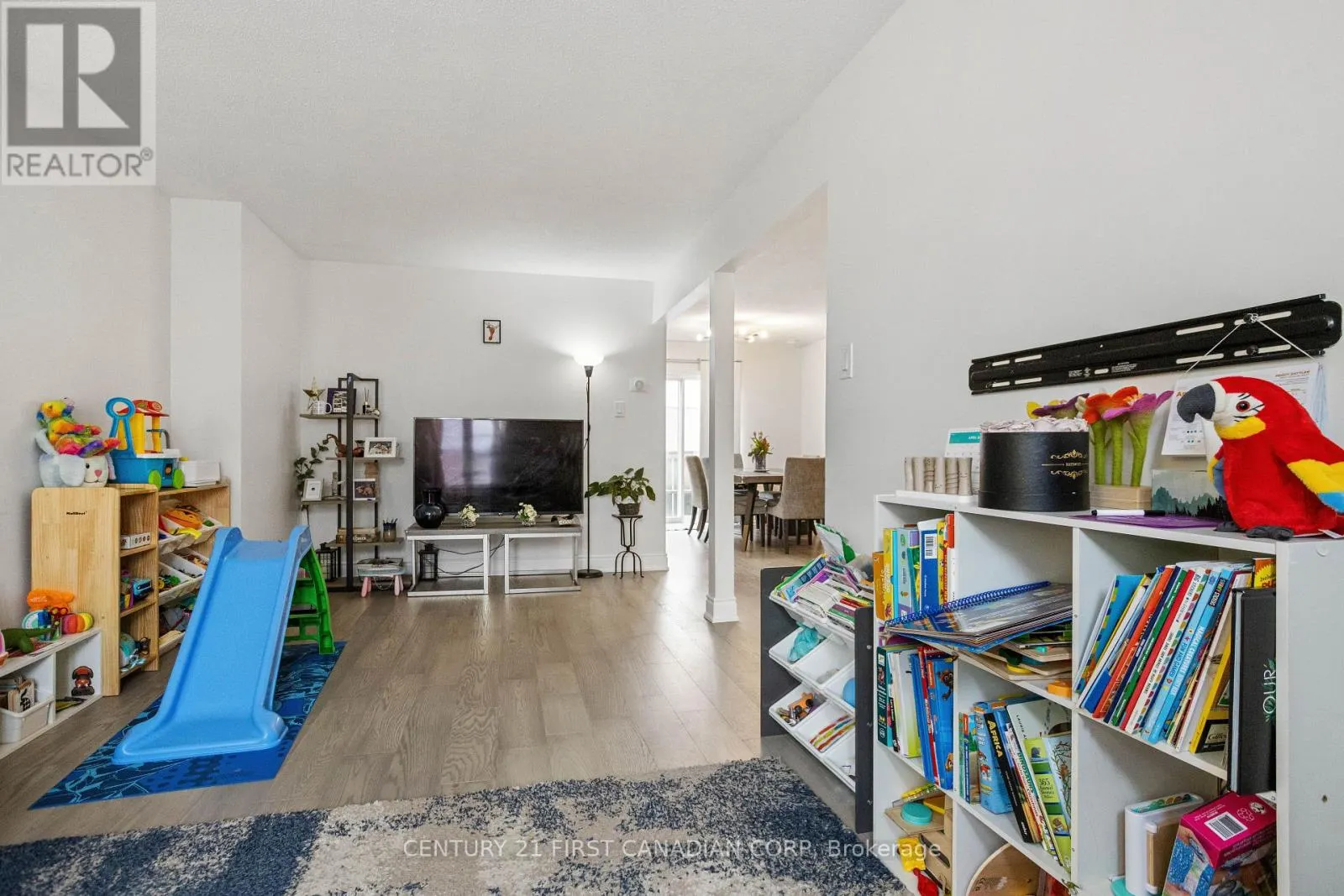 24 - 1855 ALDERSBROOK ROAD, #24