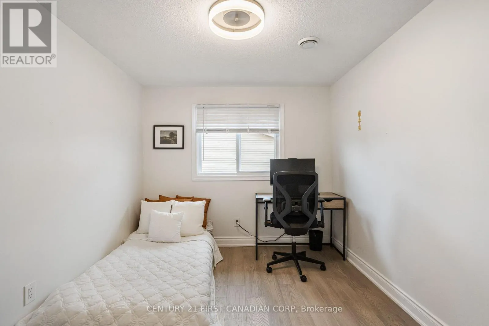 24 - 1855 ALDERSBROOK ROAD, #24