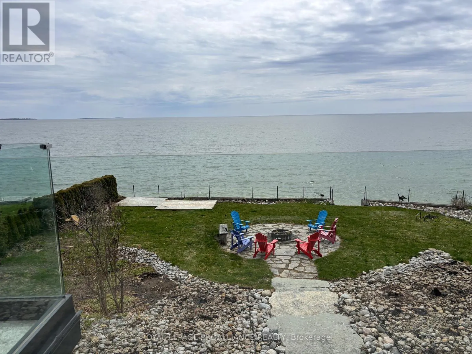 621 BARCOVAN BEACH ROAD