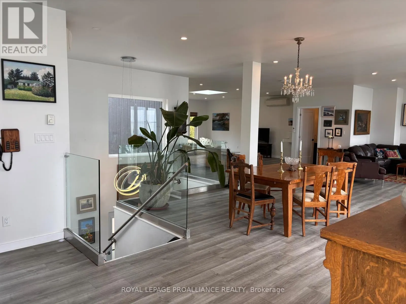 621 BARCOVAN BEACH ROAD