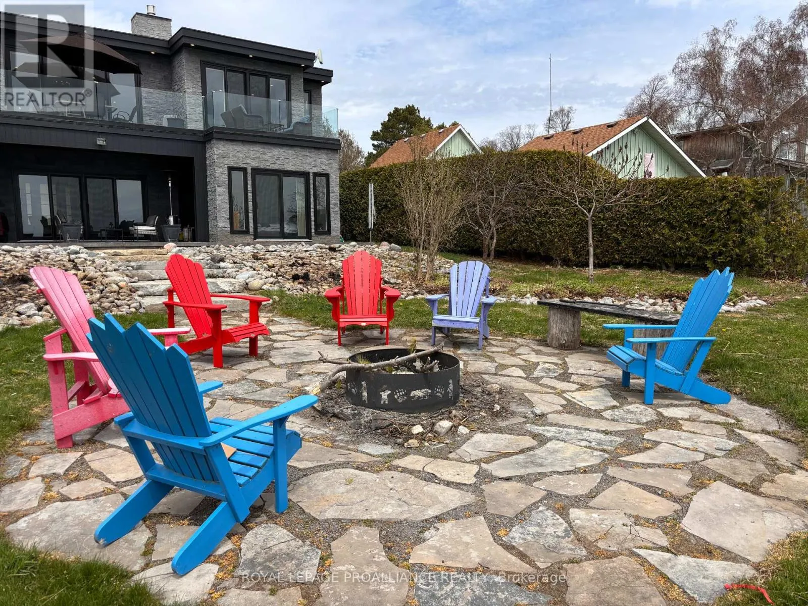621 BARCOVAN BEACH ROAD