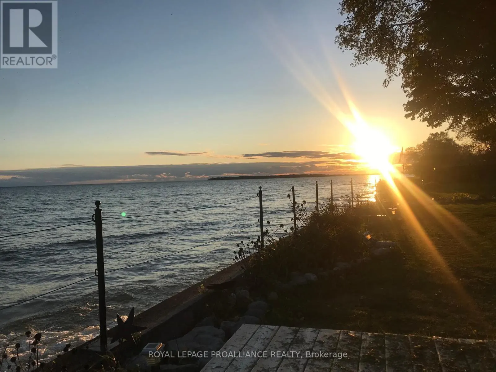 621 BARCOVAN BEACH ROAD