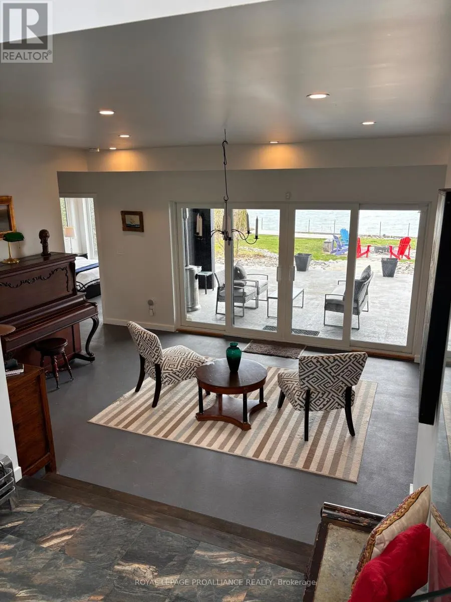 621 BARCOVAN BEACH ROAD