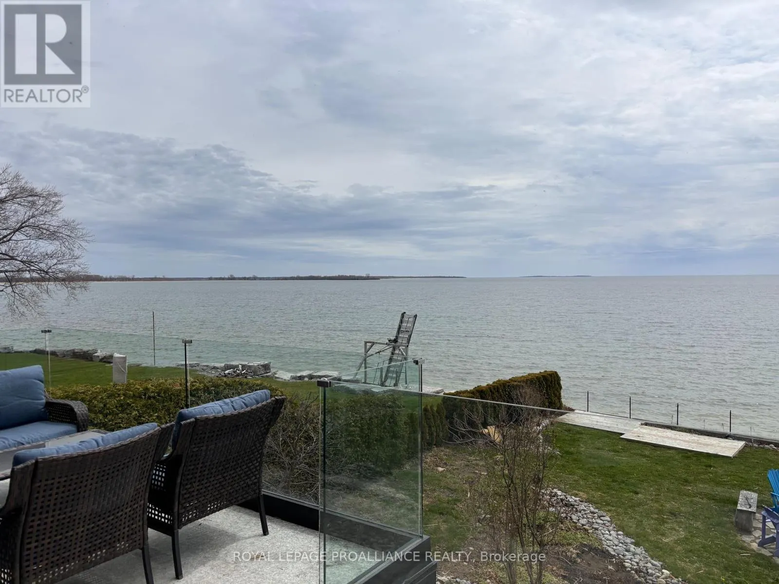 621 BARCOVAN BEACH ROAD