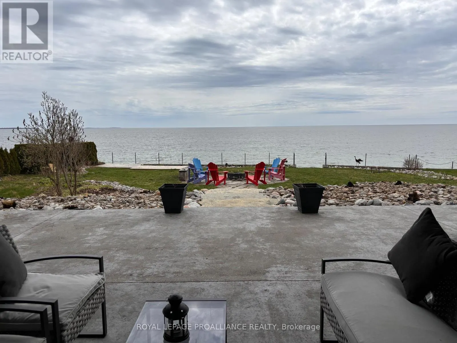 621 BARCOVAN BEACH ROAD