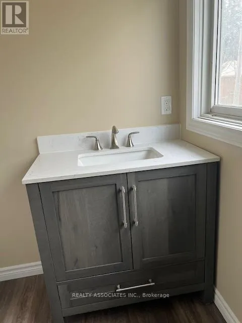 121 GREY RD 17B