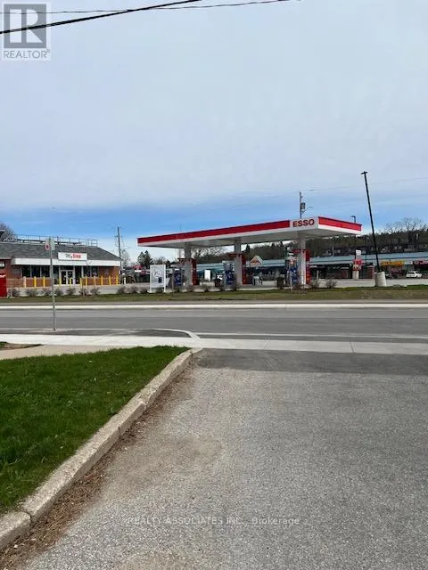 121 GREY RD 17B