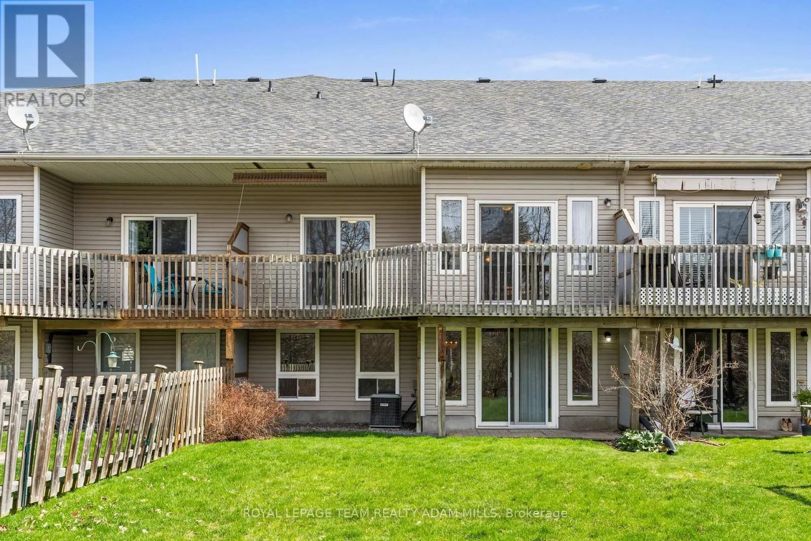 98 PATTERSON CRESCENT