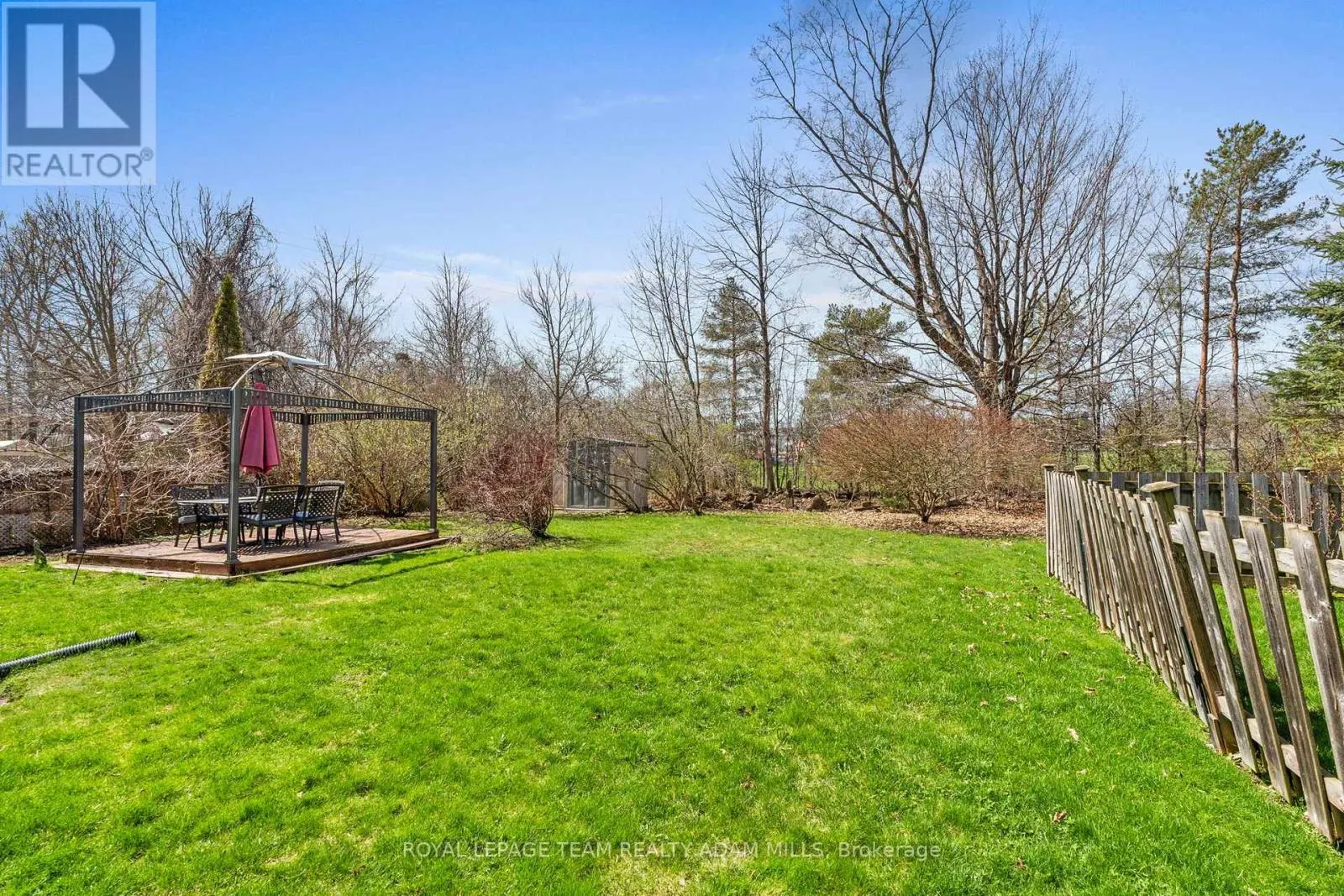 98 PATTERSON CRESCENT