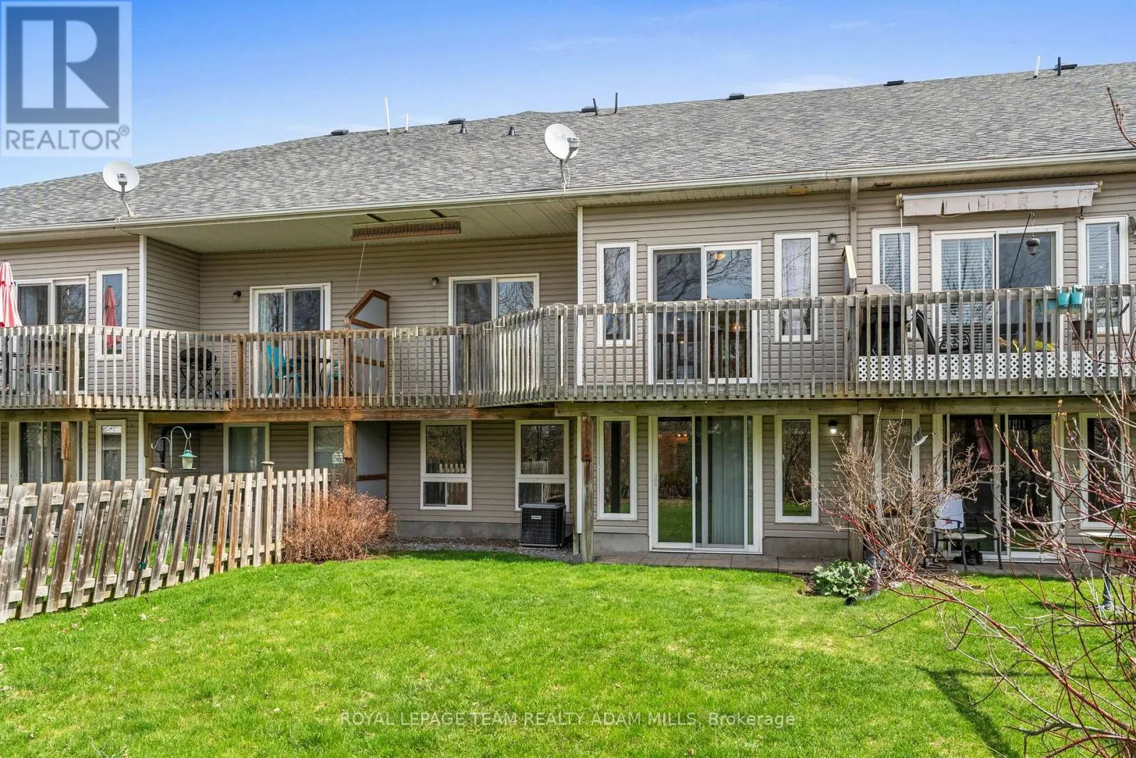 98 PATTERSON CRESCENT
