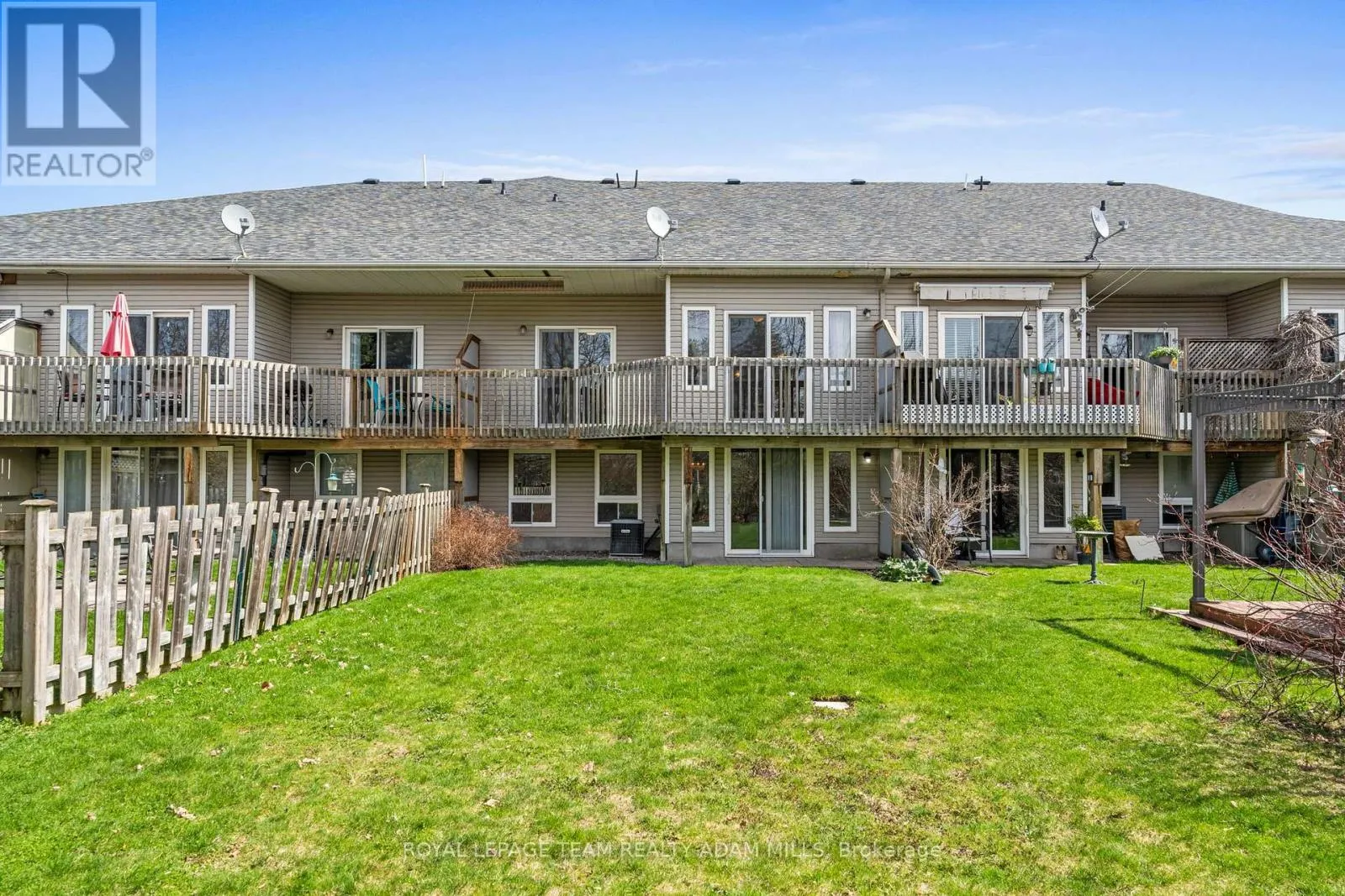 98 PATTERSON CRESCENT