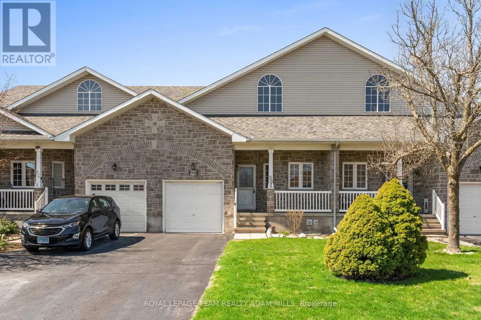 98 PATTERSON CRESCENT